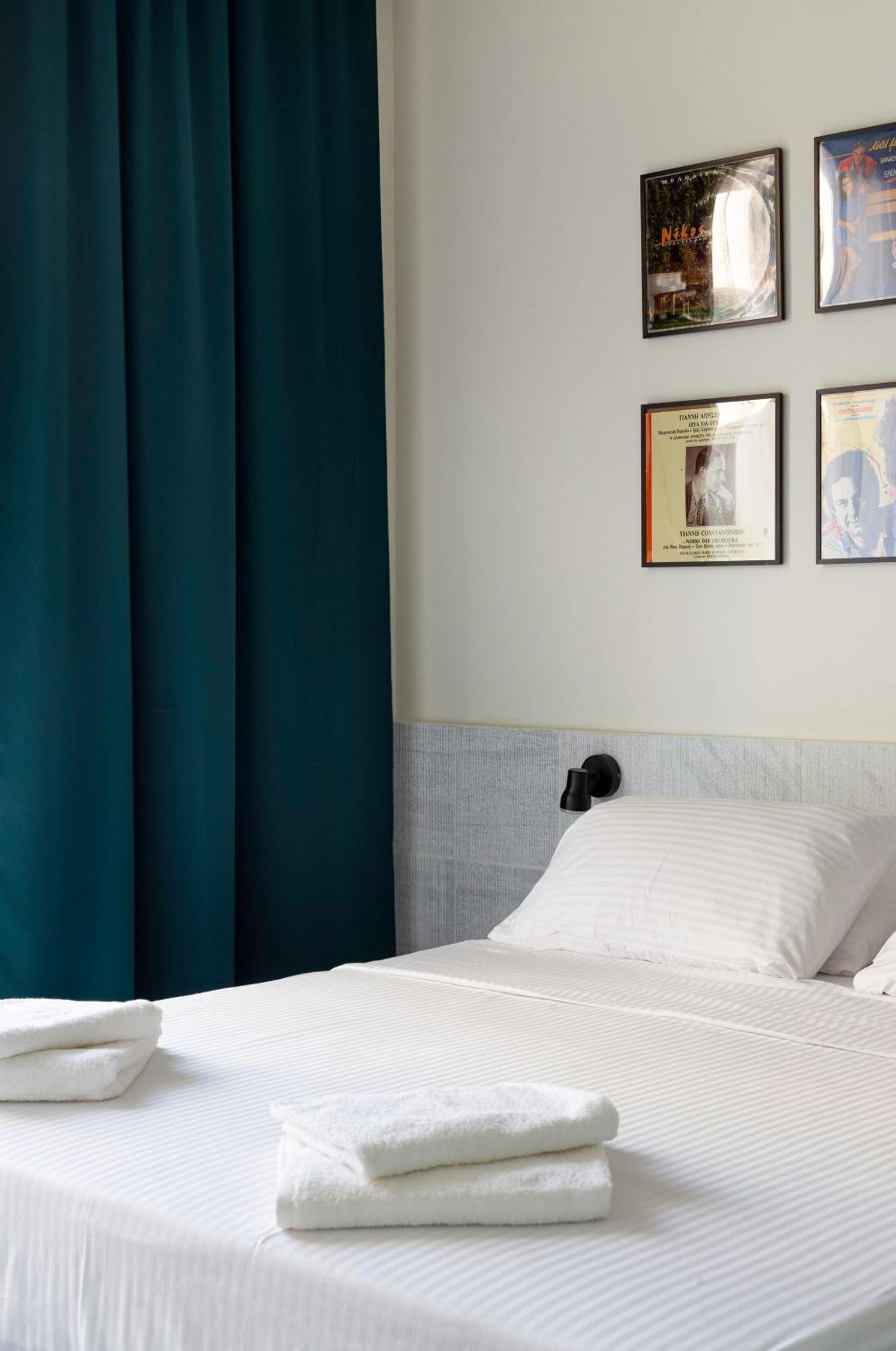 Mooeve Exarchia Apartment Athens Ngoại thất bức ảnh