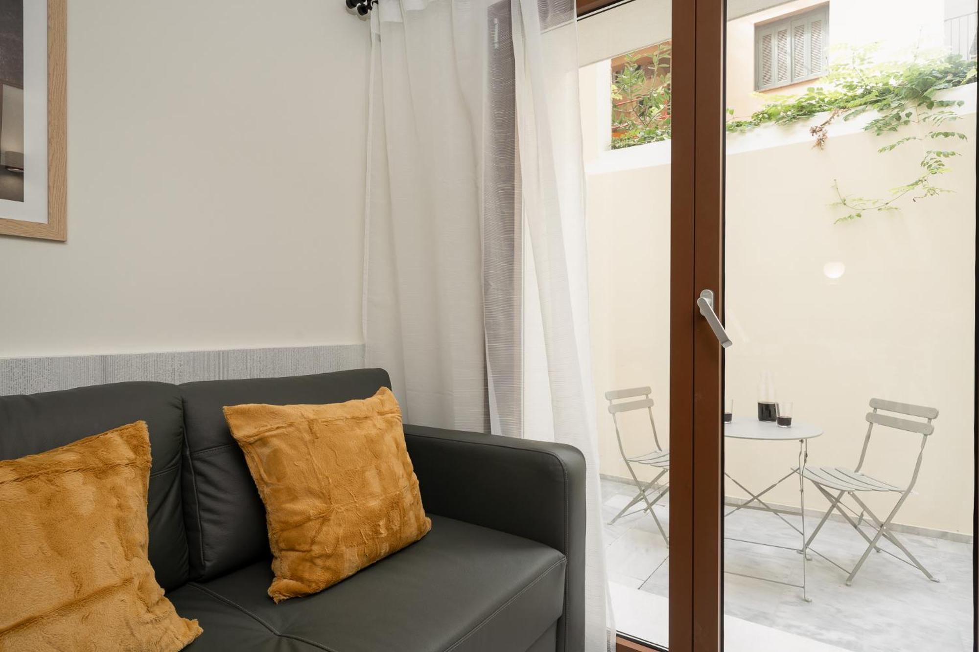 Mooeve Exarchia Apartment Athens Ngoại thất bức ảnh